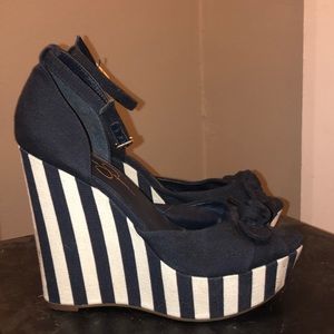 Jessica Simpson Striped Wedges